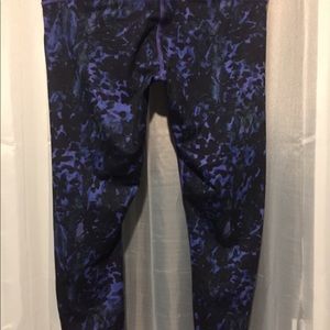 Wunder Under Lululemon Crops